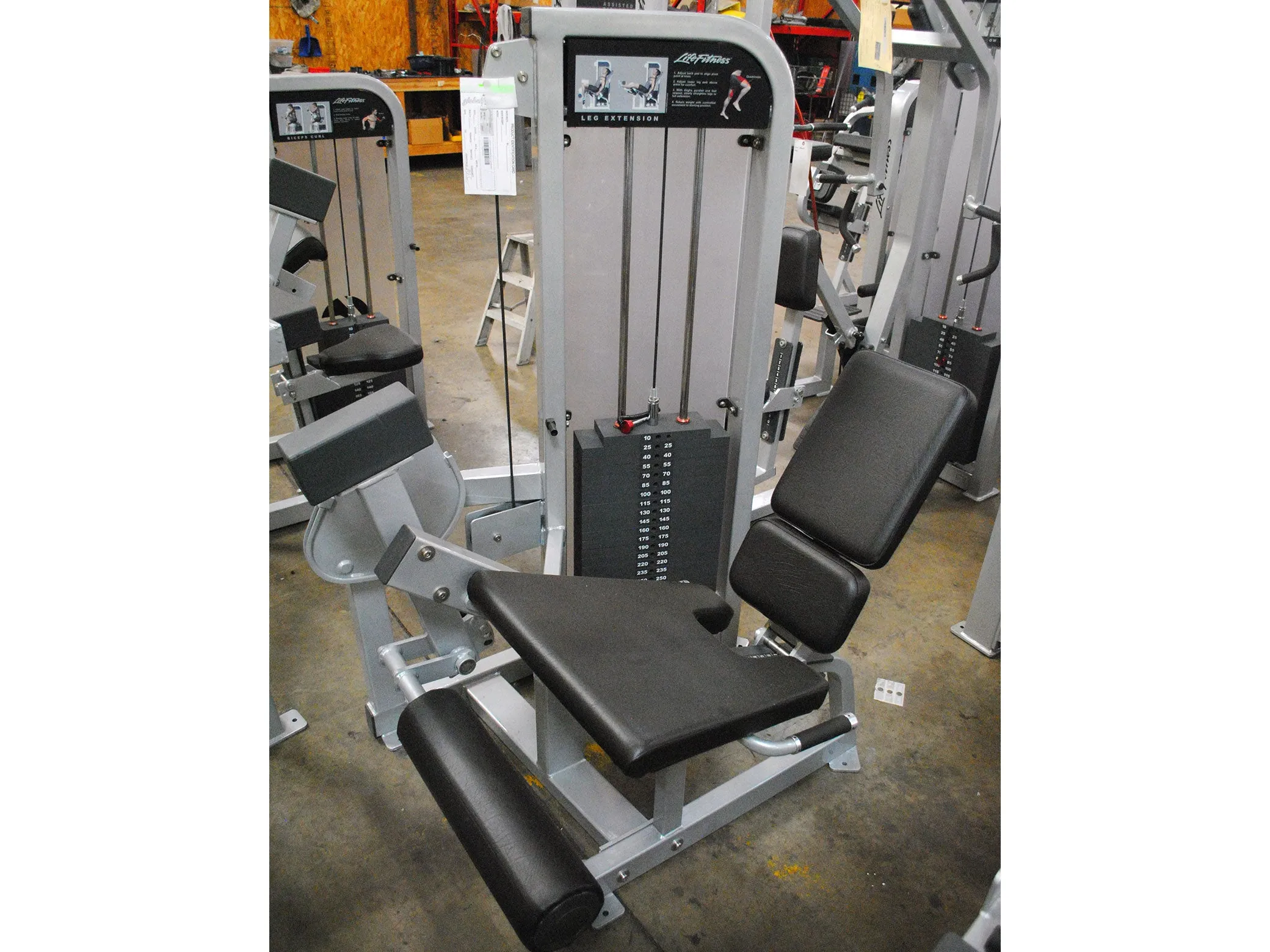 Refurbished Life Fitness Pro 2 Gym Circuit - 10 Piece